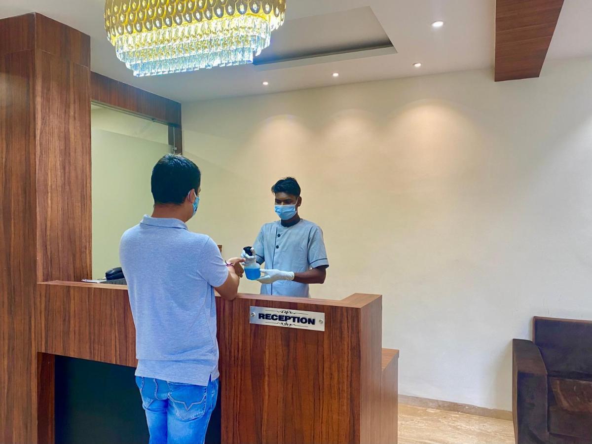 Hotel Vrindavan Palace Indaur Kültér fotó