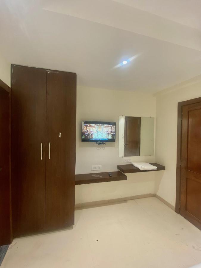 Hotel Vrindavan Palace Indaur Kültér fotó