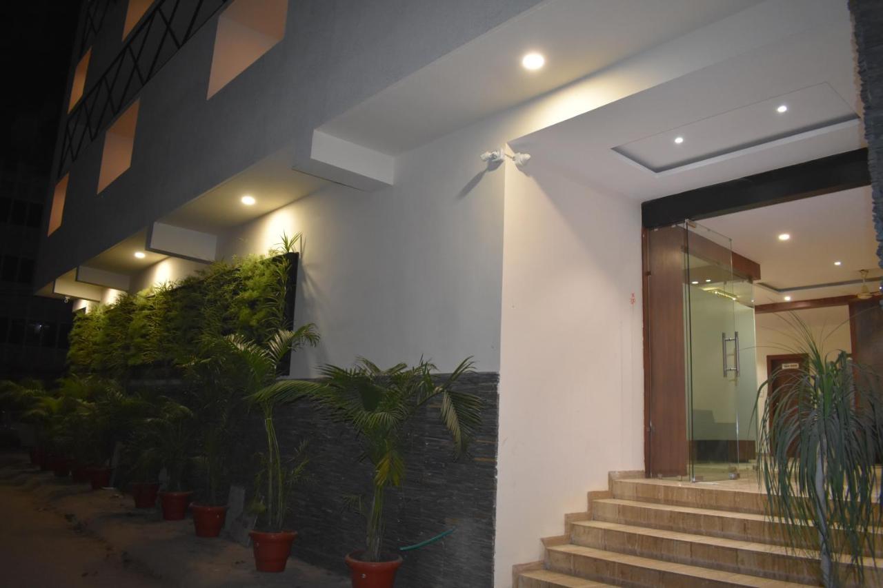 Hotel Vrindavan Palace Indaur Kültér fotó